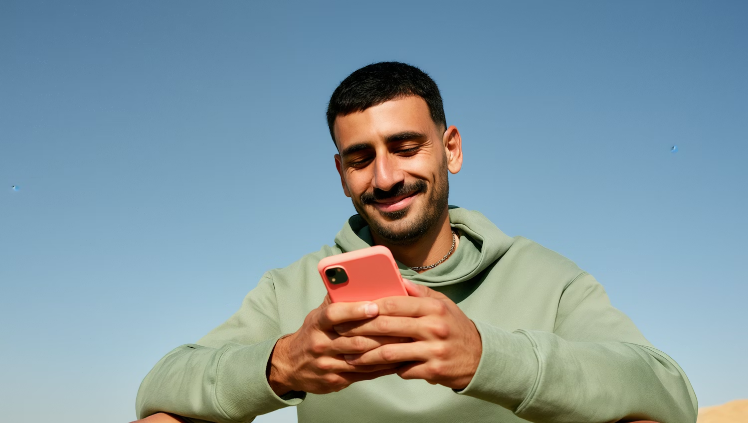 Niftipay app accepting card, crypto and stablecoin payments